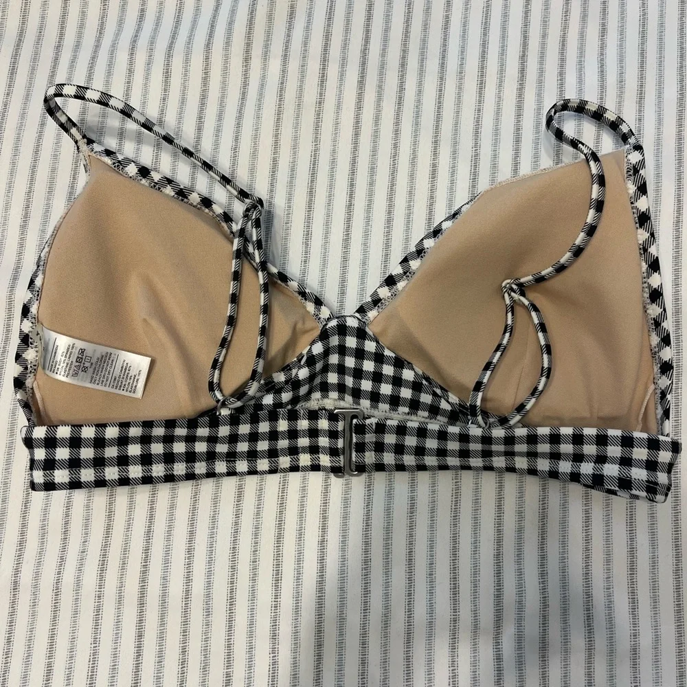 𝙊𝙡𝙙 𝙉𝙖𝙫𝙮 𝘽𝙖𝙩𝙝𝙞𝙣𝙜 𝙎𝙪𝙞𝙩 𝙏𝙤𝙥 - Picture 2 of 3